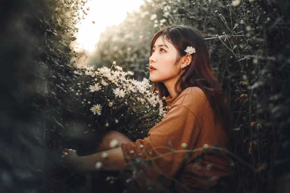 Ngoài xinh đẹp, Tuệ Linh còn có giọng hát ngọt ngào. 9x thường xuyên đăng tải clip cover các ca khúc hot trên trang facebook cá nhân thu hút nhiều lượt tương tác.