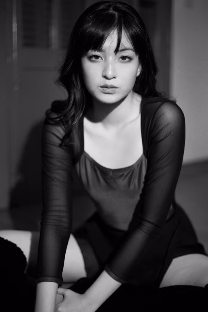 Trên trang cá nhân, cô gái sinh năm 2000 thường chia sẻ những dòng trạng thái thể hiện sự quyết đoán, độc lập và trưởng thành.