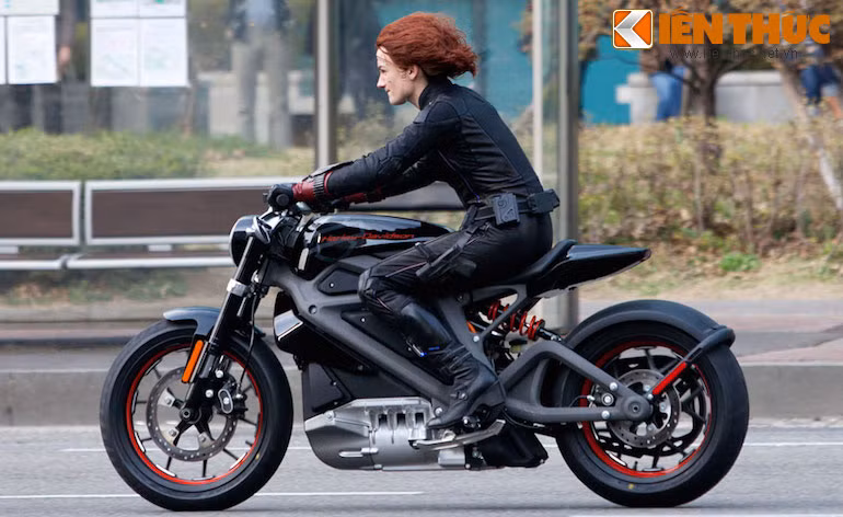 Livewire là chiếc xe chạy điện đầu tiên của hãng mô-tô truyền thống Mỹ Harley Davidson.