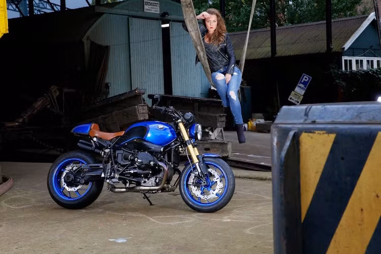 Không những không từ chối bảo hành xe độ, BMW còn khuyến khích việc độ R nine T khi miêu tả chiếc xe là "một tờ giấy trắng cho các nhà độ xe".