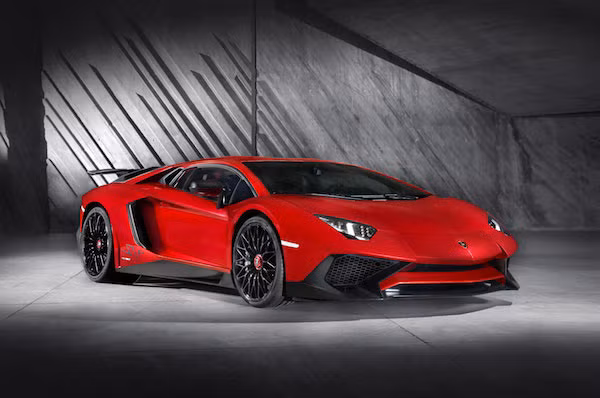 Lamborghini sap tung ra sieu xe “sieu manh, sieu hiem“