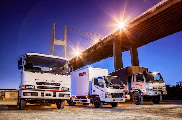 Xe tai FUSO day manh hoat dong tai thi truong Viet.