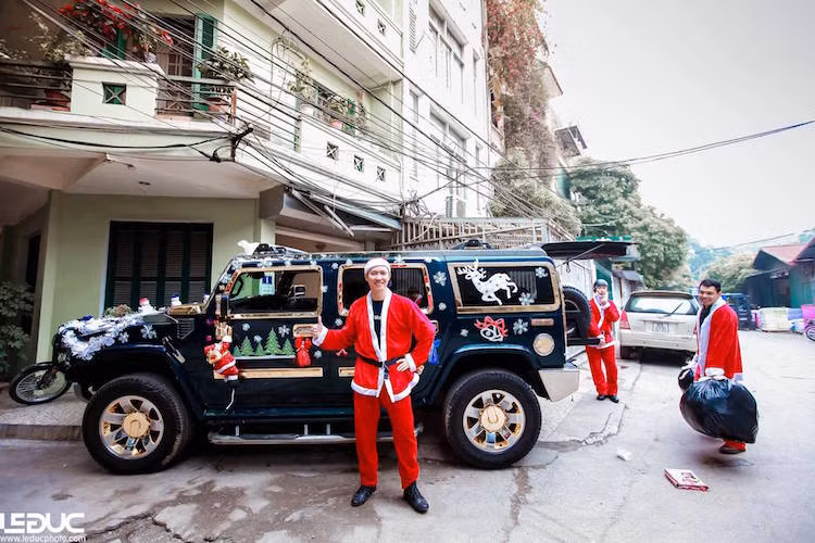 Đây là hoạt động nằm trong chương trình thiền nguyện "Áo ấm em đến trường" được BMW Motorrad Hà Nội tổ chức vào cuối năm nay.