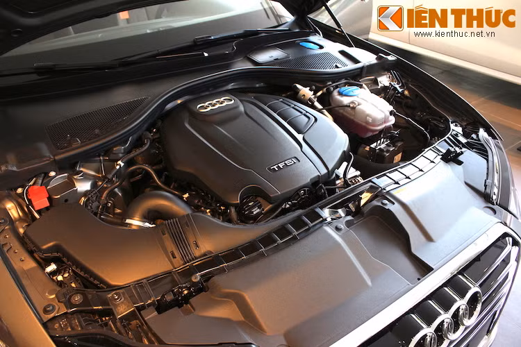 Ở đợt nâng cấp này, Audi chỉ đem về Việt Nam duy nhất phiên bản A6 Ultra với động cơ 1.8l TFSI 4 xi-lanh tăng áp, kết hợp cùng hộp số tự động S-Tronic 7 cấp.