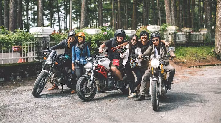 Nguyễn Phước - Trên những hành trình cung Ducati và những người bạn mới của mình.