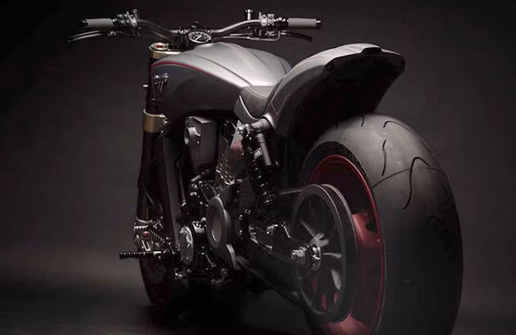 Đứng đằng sau kiểu dáng đẹp mắt của Ignition là Urs Erbacher - nhà thiết kế nổi tiếng với những chiếc môtô đua drag đặc chế.