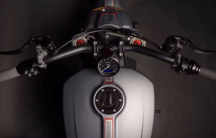 Chính vì vậy, Victory Ignition là một chiếc xe tổng hợp từ nhiều phong cách khác nhau, từ cruiser và xe "cơ bắp" Mỹ tới xe đua drag và superbike.