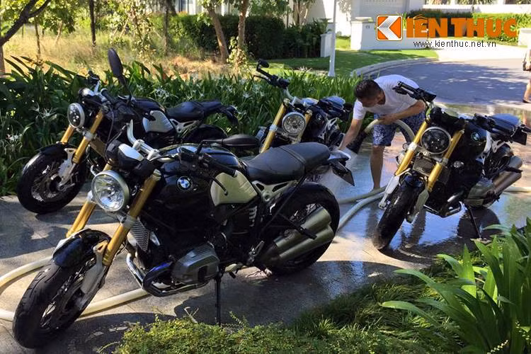 Sau mỗi hành trình, các "chiến binh" BMW R nineT lại được chủ nhân don dẹp, làm đẹp bằng tình yêu và đam mê theo cách riêng của mình.