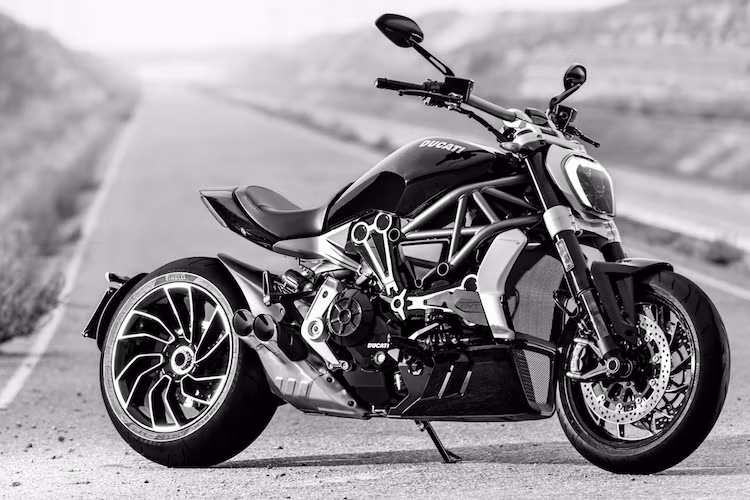 Đúng như những dự đoán trước đó, Ducati đã tung ra một chiếc cruiser thực thụ dựa trên cơ sở Diavel, với tên gọi XDiavel.