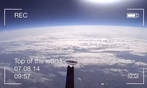 Vien kim cuong gan 400 trieu duoc tha roi... cho nguoi nhat