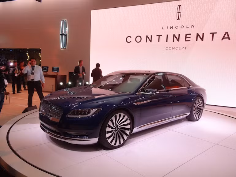 Triển lãm New York đánh dấu sự trở lại của thương hiệu xe sang Lincoln với chiếc concept Continental ấn tượng, mặc dù hơi giống Bentley.