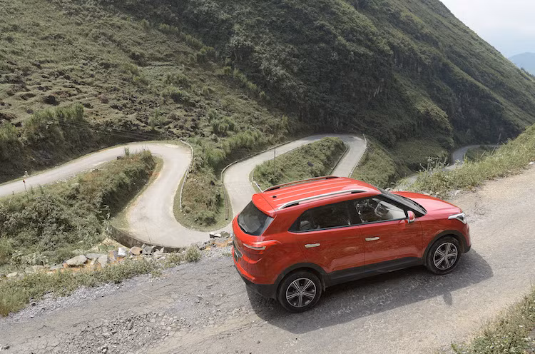 Tại Việt Nam, Creta sẽ có 2 phiên bản động cơ, cả hai đều sử dụng hộp số tự động 6 cấp. Động cơ xăng Gamma II có dung tích 1.6L, cam đôi DOHC, phun xăng đa điểm, được chế tạo từ hợp kim nhôm cho khối lượng nhẹ hơn đồng thời gia tăng thêm độ bền, tiết kiệm nhiên liệu, cho công suất tối đa 123 mã lực cùng Momen xoắn 151 Nm.