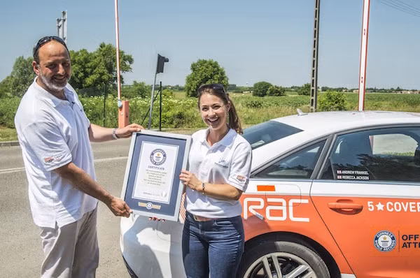 Audi A6 chay xuyen 14 nuoc chi voi mot lan 