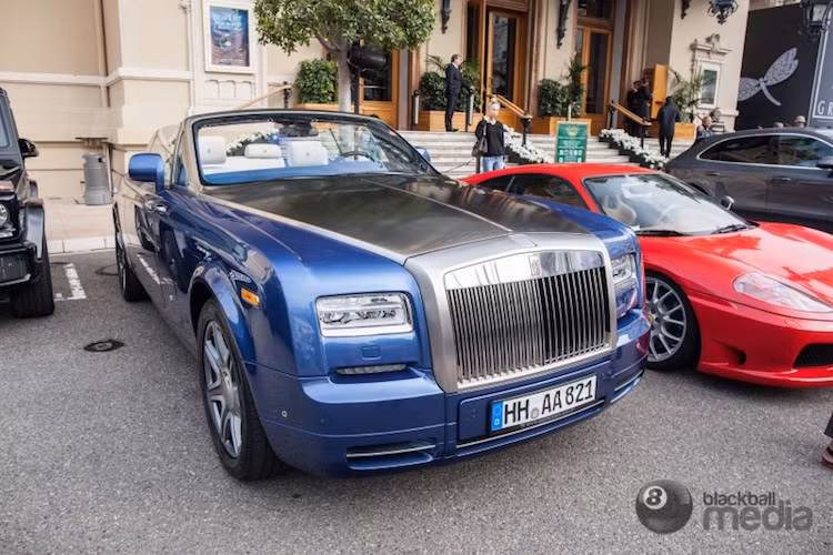 Tuy nhiên, 33% dân số của Monaco là những "đại gia". Monaco là quốc gia có GDP bình quân đầu người cao nhất thế giới, lên tới 215.000 USD/năm.