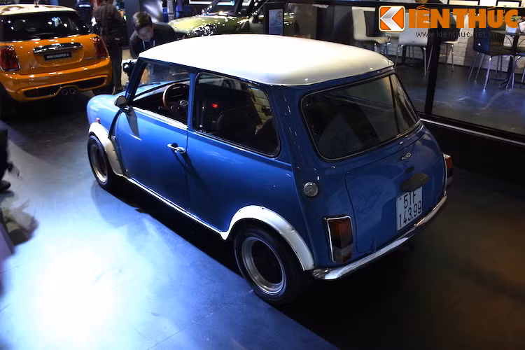 Trải qua hơn 41 năm, với các thế hệ từ Mark I tới Mark VII (1959-2000), những chiếc MINI cổ điển nay đã trở thành biểu tượng khi xuất hiện trong nhiều tác phẩm văn hóa, nghệ thuật khác nhau với "cá tính" đặc trưng, gắn liền với hãng tới những mẫu xe mới nhất ngày nay.