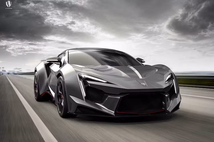 Theo W Motors, chiếc siêu xe Fenyr Supersport của họ sẽ có giá rẻ hơn dòng Lykan Hypersport đầu tiên, mặc dù chưa tiết lộ giá chính xác của mẫu xe này.