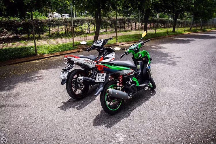 Chiếc Yamaha Nouvo độ đẹp mắt bên cạnh "đàn em" Yamaha Exciter 150 cc.