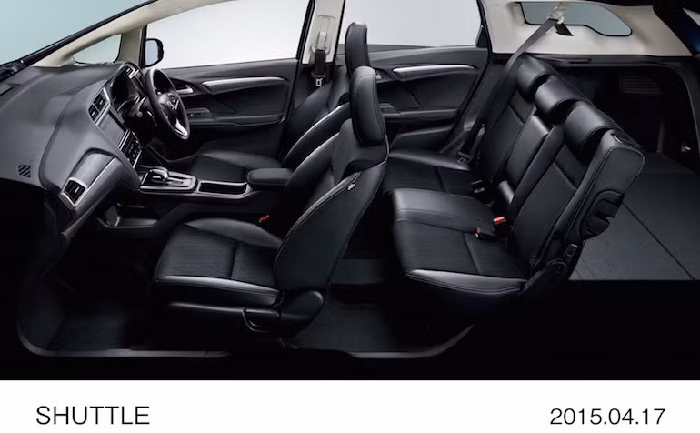 Mỗi hành kháh sẽ có không gian riêng thoải mái trong xe.