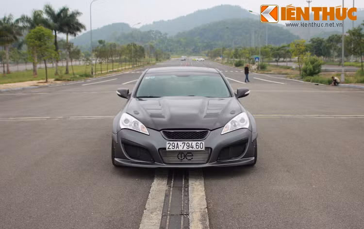 Chiếc xe sau khi "độ" vẫn được anh sử dụng hàng ngày, đồng thời "luyện tập" drift với những người bạn mê xe ở ngoại ô Hà Nội vào những ngày cuối tuần.