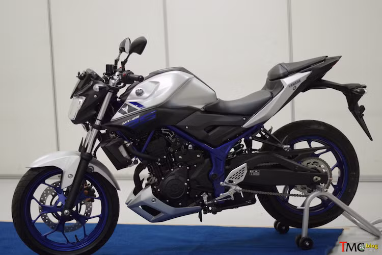 Gía của Yamaha MT-25 tại thị trường này là 46.000 Rupiah (tương đương 75,5 triệu đồng).