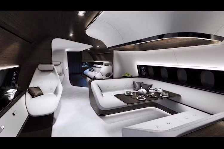 Từng bề mặt của nội thất như sàn, tường tạo cảm giác như chúng đang "hoà" vào nhau.