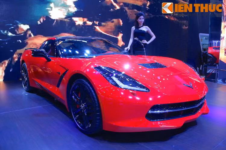 Được ra mắt lần đầu tiên vào năm 1963, tới nay Chevrolet Corvette tới nay đã trải qua tới 7 thế hệ.