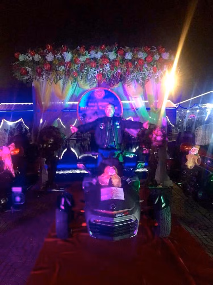 Đêm hội còn có sự góp mặt của một số mẫu xe môtô đình đám trong năm qua như Can-An F3, Harley-Davidson Ultra Glide...