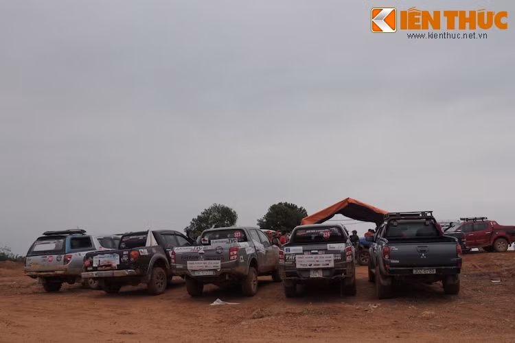 Trong đó, bài 5, 6 dành cho loại xe cơ bản, với ít thay đổi về khả năng vận hành. Những chiếc xe bán tải ngoài bài 5 còn được thi phần thi riêng đầy thú vị ở bài 9.