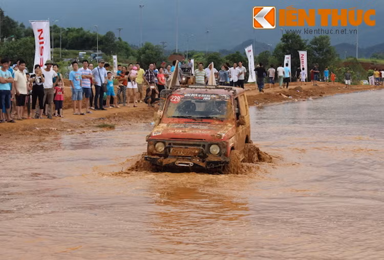  Vào ngày thứ 2 của VOC 2015, một số bài thi đã gây được sự chú ý từ những khán giả cũng như các VĐV đến tham dự.