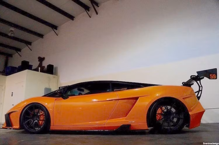 Thay đổi duy nhất khiến chiếc xe cho công suất mạnh hơn một chút đó là ống xả "zin" được độ lại cho thoáng hơn.