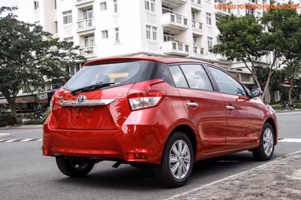 Toyota Viet Nam tang truong 6% trong thang 11/2015-Hinh-2