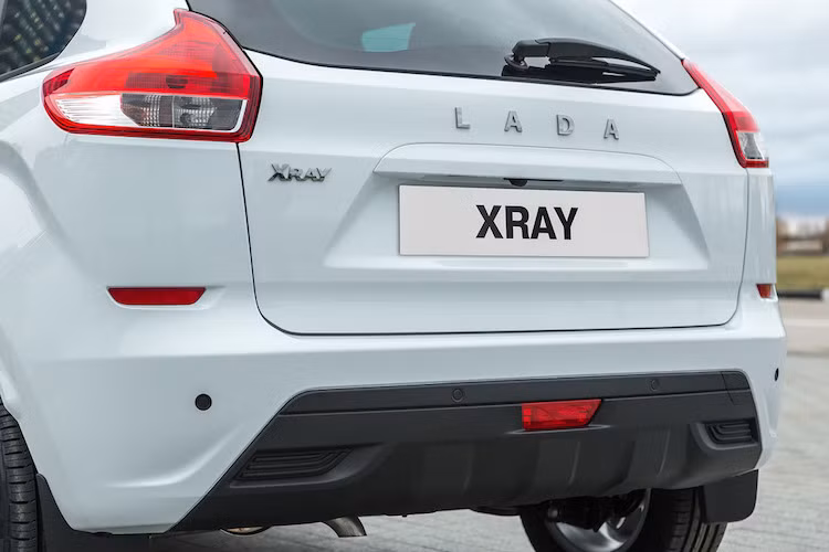 Những thay đổi dễ nhận ra nhất chỉ nằm ở hình dáng của cụm đèn hậu.