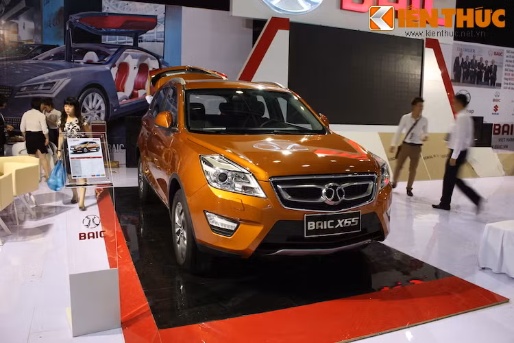 Một số sản phẩm nổi bật mà BAIC đem tới triển lãm bao gồm chiếc sedan CC có mức giá mềm, crossover cỡ nhỏ X65...