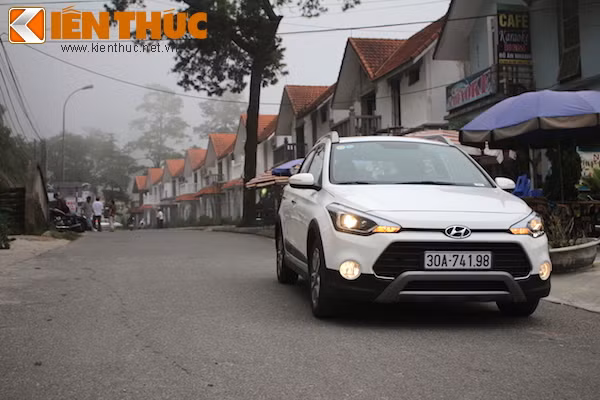 Lan dau cam lai Hyundai i20 Active tai Viet Nam-Hinh-14