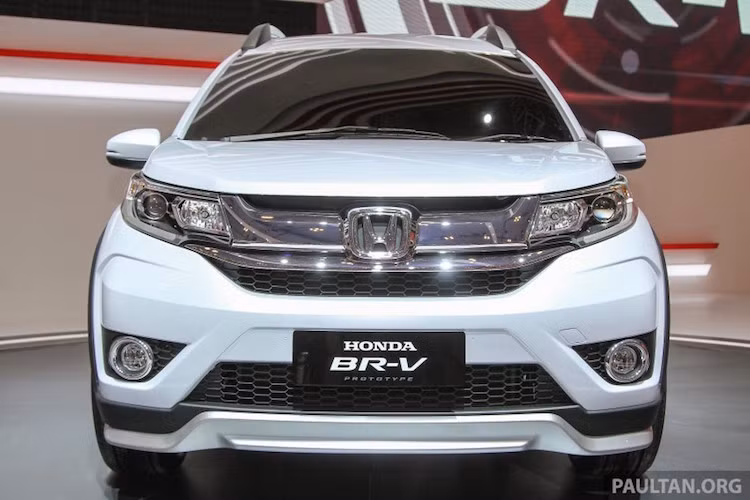 Sức mạnh của xe được cung cấp bởi khối động cơ 4 xi-lanh 1.5l i-VTEC nạp khí tự nhiên, với công suất 120 mã lực và mô-men xoắn cực đại 145 Nm.