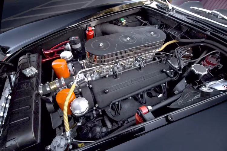 Có công suất tối đa 240 mã lực và mô-men xoắn cực đại 242 Nm, 250 GT Berlinetta Lusso có khả năng đạt 0-100 km/h trong 8 giây mặc dù khá nặng nề, cùng với tốc độ tối đa 240 km/h.