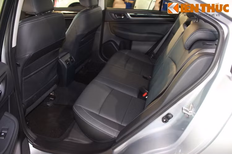 Theo Subaru, hãng đã sử dụng những chất liệu nội thất được tuyển chọn kỹ lưỡng cho cả 2 xe.
