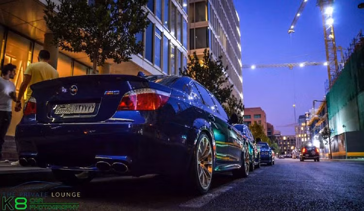 Chiếc BMW M5 thế hệ E60 trước cũng góp mặt tại buổi offline.