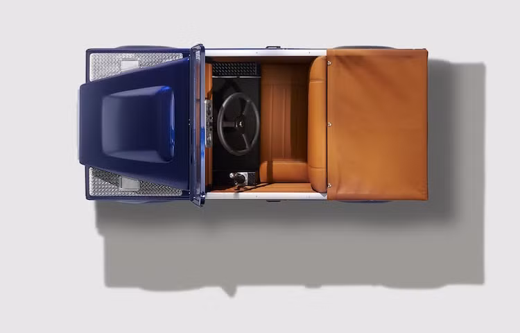 Giá của Defender Pedal Car chưa được công bố, nhưng do từ "nhà sưu tập" đã được Land Rover nhắc đến khi giới thiệu về chiếc xe, chắc chắn nó sẽ không rẻ!