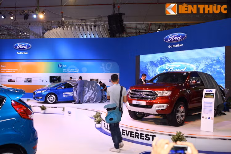 Triển lãm VMS 2015 cũng là dấu mốc quan trọng để Ford Việt Nam ra mắt hai sản phẩm chiến lược: Focus mới và Everest hoàn toàn mới.