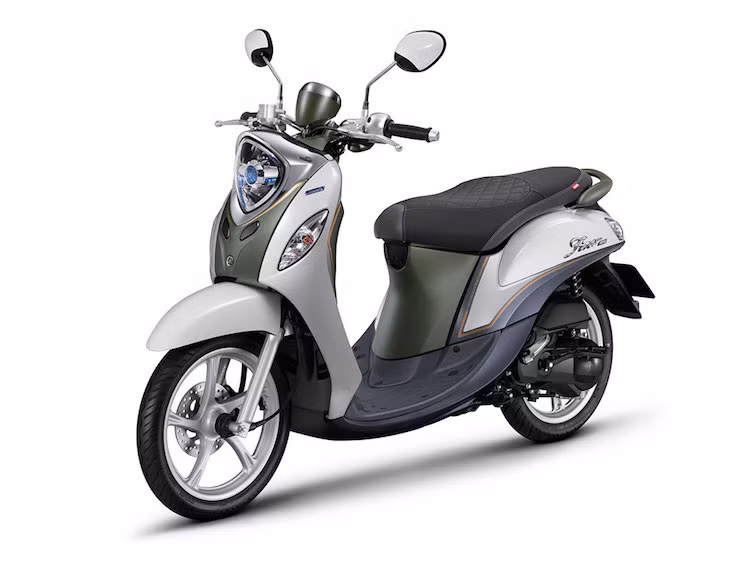 Tuy nhiên, GT125 là một chiếc xe tay ga khá nam tính, trong khi những video hé lộ về chiếc xe đều có sự xuất hiện của nữ đại diện Top 8 Vietnam Idol 2015 Khánh Tiên. Chính vì vậy, mẫu xe mới mà Yamaha sắp tung ra có thể là một dòng xe ga nữ tính như Fino.