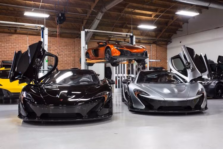 Với tổng công suất 903 mã lực và mô-men xoắn cực đại 900 Nm, McLaren P1 hiện đang là 1 trong 4 siêu xe hybrid nhanh nhất Thế giới, bên cạnh LaFerrari, Porsche 918 Spyder và Koenigsegg Regera.