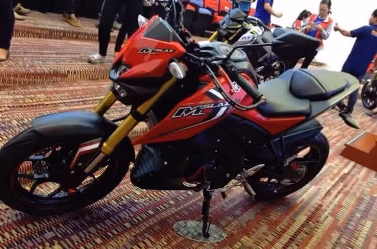 Được biết tới chủ yếu với tên gọi Yamaha MT-15, mẫu naked bike phân khối nhỏ, giá rẻ MT-15 sẽ có tên là M-Slaz ở Thái Lan.