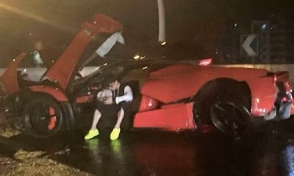 Thieu gia dam nat LaFerrari rao ban sieu xe 118 ty-Hinh-3