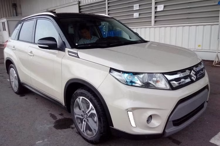 Theo một số nguồn tin, chiếc Vitara sắp được bán ở Việt Nam sẽ được bán với giá dự kiến 729 triệu đồng.