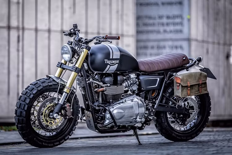 Bản độ Triumph Bonneville Scrambler đơn giản nhưng độc đáo này của Shaun được mọi người đánh giá cao tới mức nó đã xuất hiện trên poster chính thức của lễ hội The Bike Shed 2015.