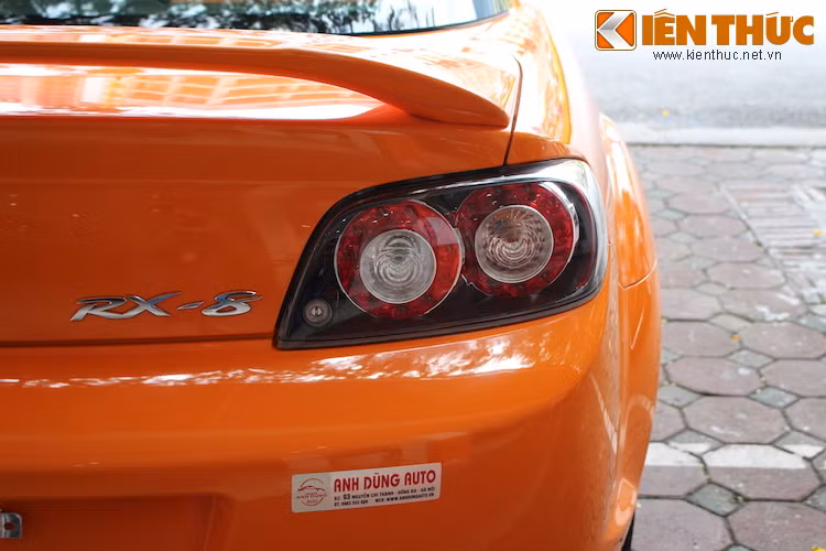 Bên cạnh cặp đèn hậu mới hiện đại hơn, chiếc xe còn có cản sau được sửa đổi nhẹ ở phía dưới.