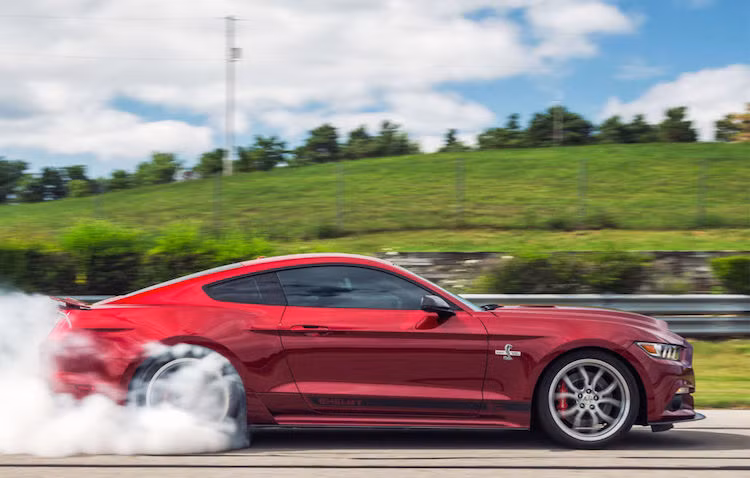 Với bộ siêu nạp mới, công suất động cơ đã đạt tới 850 mã lực cùng với mô-men xoắn cực đại 867 Nm.