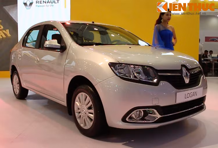 Mẫu xe có giá rẻ nhất của Renault tại VIMS năm nay là chiếc sedan Logan, có giá chỉ 599 triệu đồng. Với mức giá này, Logan sẽ đánh vào các đối thủ như Honda City hay Toyota Vios.