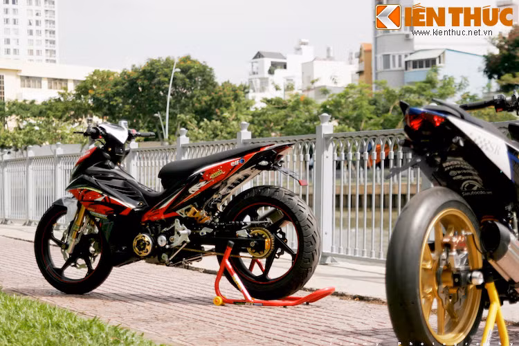 Cặp đôi Exciter độ này đã gây xôn xao trong giới bikers PKN Sài Gòn những ngày vừa qua.